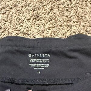 Athleta Trekkie North Shorts Women’s Size 14 Black Lightweight Hiking